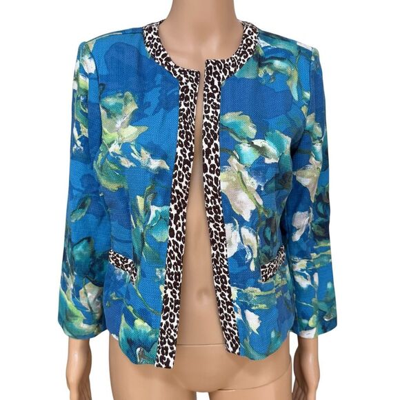 Chico's 100% cotton jacket Crop Watercolor Floral And Animal Print size 1 or M - Picture 1 of 6